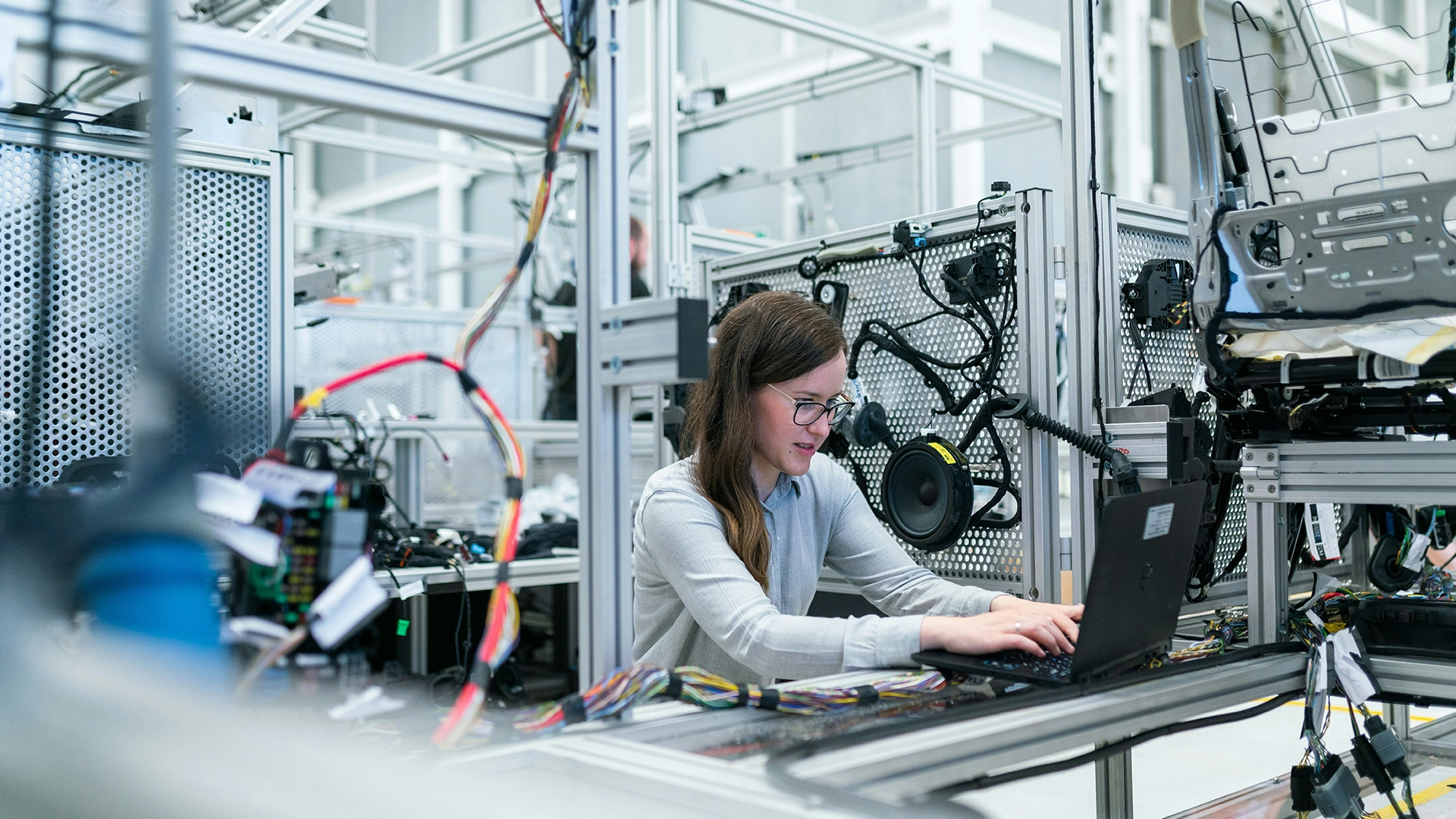 Europejskie Startupy Obronne Rozwijają się i Przyciągają Inżynierów AI