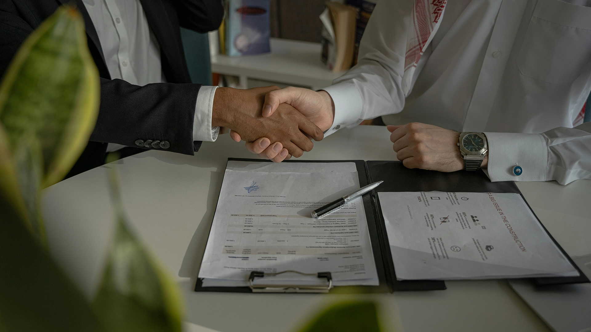 Anthropic zdobywa 13 miliard&oacute;w dolar&oacute;w w ramach finansowania, wyceniane na 183 miliardy dolar&oacute;w.