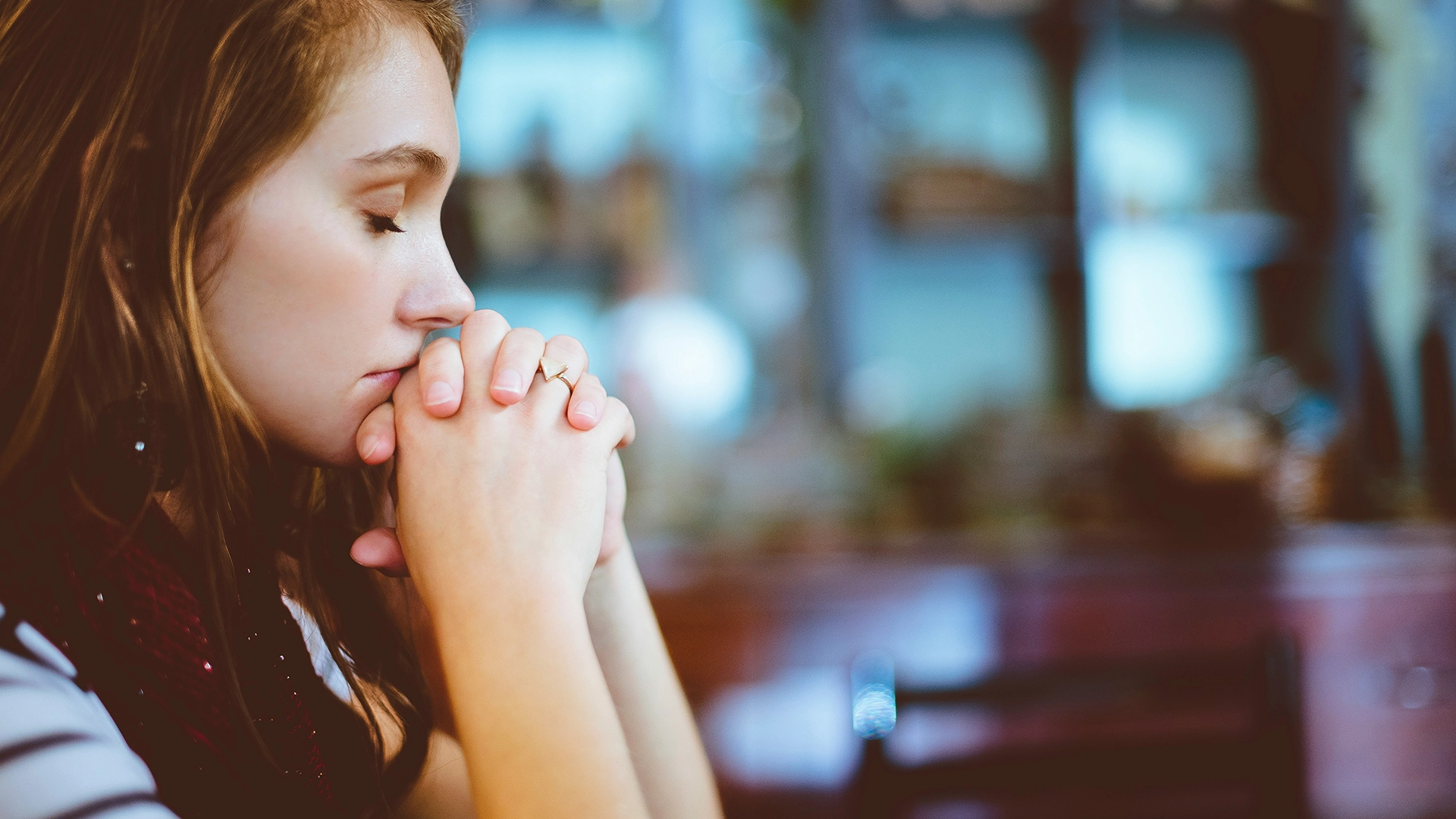 &bdquo;Faith Tech&rdquo; Prężnie się Rozwija, Jako że Coraz Więcej Os&oacute;b Polega na Chatbotach dla Duchowej Orientacji